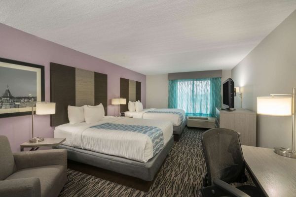La Quinta Inns and Suites Clarksville